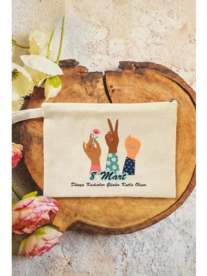 Pekshop Kadınlar Günü Hediyesi Girl Power Baskılı Makyaj Çantası Clutch 15X21CM