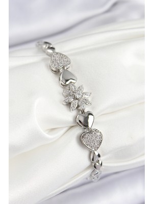 TrentCo Pirinç Zirkon Taşlı Kalp Detaylı Çiçek Model Gümüş Renk Kadın Bileklik - Lisinya