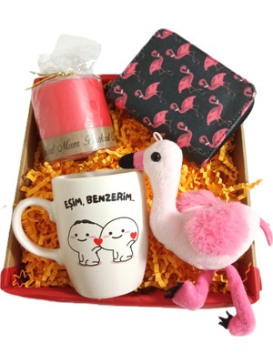 Alanç Gift Sevgililer Günü Özel Hediye Seti, Tasarım Kupa, Cüzdan, Flamingo Peluş Anahtarlık, Mum
