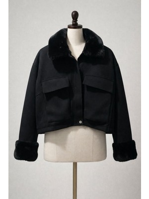 Enter Kürk Detaylı Crop Mont Siyah