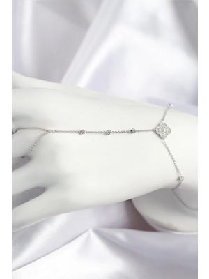 Clariss Ashwork Pirinç Zirkon Taşlı Yonca Model Gümüş Renk Şahmeran 587455