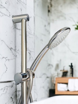 UltraMint Ayarlanabilir Sürgülü Direkli Duş Fiskiyesi Seti Banyo Tasarımı