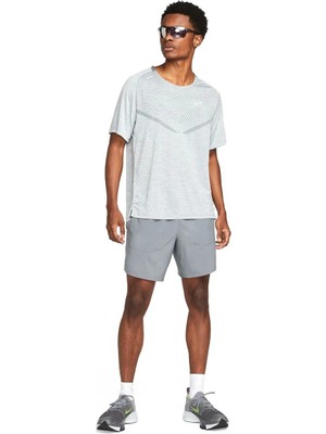 Nike Dri-Fit Adv Tech Knit Ultra Erkek Gri Koşu ve Spor T-Shirt - DM4753-084