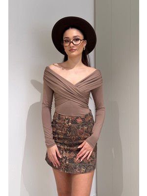 Magarde Yaka Detay Uzun Kollu Bodysuit- Vizon