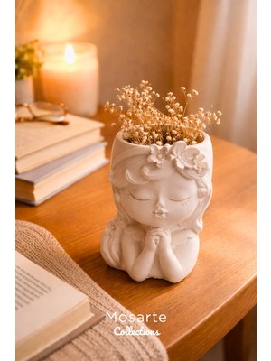 Mosarte Masal Temalı Kız Figürü – Dekoratif Obje / Vazo
