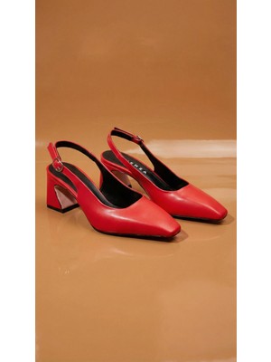 Emienza Joly 1.sınıf Vegan Deri Kare Topuk Küt Burun Tokalı Topuklu Ayakkabı