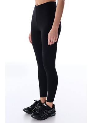 Penti Siyah V Toparlayıcı Cep Detaylı Tayt