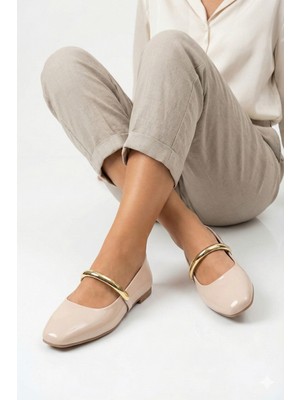 Nmoda Kadın Rugan Babet Altın Metal Bantlı Şık Mary Jane Ayakkabı