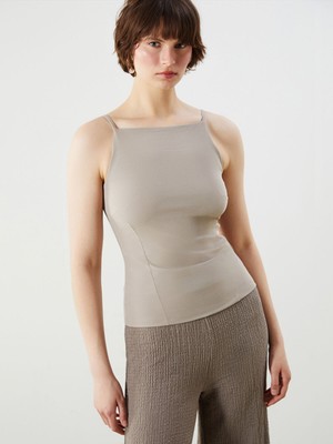 Lc Waikiki Yeni Sezon Kare Yaka Dokulu Kadın Atlet