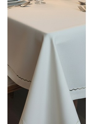 Yarımada Kadın Kooperatifi Su Itici ve Leke Tutmaz Ozellikli Duck Ketenden Kenarlari Piko Nakisli Masa Örtüsü.