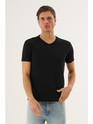 Alexandergardı V Yaka Siyah Basic T-Shirt Erkek Kısa Kol %50 Pamuk %45 Viskon Regular Fit