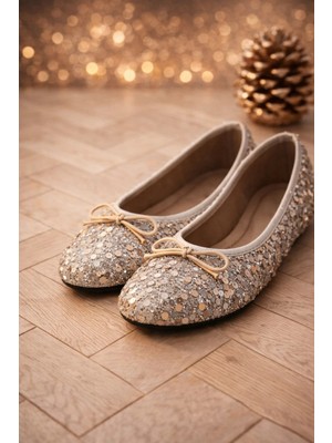 Behtah Kundura Pullu Simli Toka Detaylı Kadın Şık Günlük Babet Ev Babeti