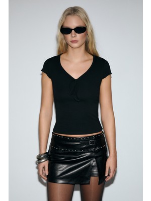 Grimelange Kukurel Kadın Yumuşak ve Esnek Kumaşlı Derin V Yakalı Bluz Siyah Bluz