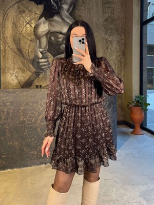 Aselya Puantiyeli Yakası Bağlamalı Kolu Eteği Fırfırlı Astarlı Şifon Elbise Kahve