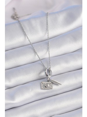 316L Çelik Gümüş Renk Kalp Detay Mektup Figür Charm Model Kadın Kolye - Lisinya