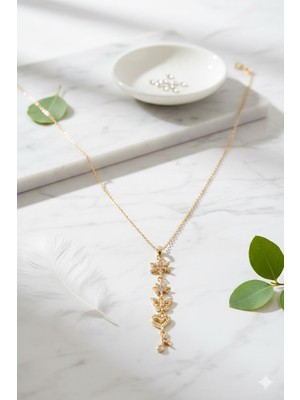 Lia Charm Sevgiliye Hediye 5'li Karma Figürlü Zirkon Taşlı Gold Renk Kolye Seti Kar Tanesi & Kelebek