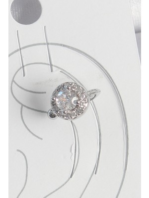 Nuveden Ieg™ Pirinç Gümüş Renk Zirkon Taşlı Kadın Kıkırdak Model Küpe NVDN-RSBJT34