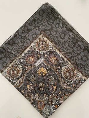 Zambak Büyük Şebnem Desen Pamuk Eşarp