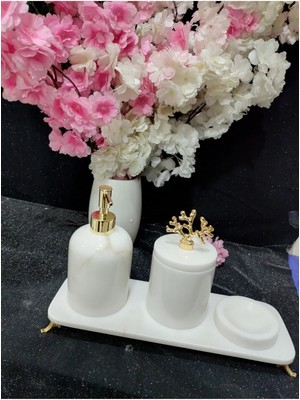 UltraMint Şık 4'lü Banyo Seti, Temizlik ve Konfor Için Ideal Seçenek