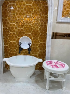 UltraMint Renkli Desenli Plastik Tabure Seti, Çok Amaçlı ve Şık Tasarım