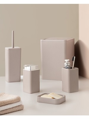 UltraMint Şık 5'li Açık Kahve Banyo Seti, Zarif ve Kullanışlı Tasarım