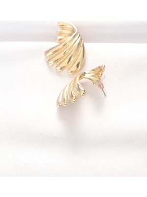 Pirinç Gold Renk Küpe - Lisinya