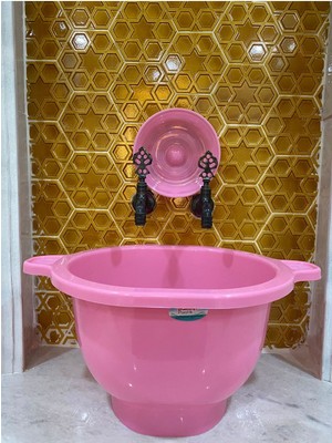 UltraMint Şık ve Zarif Kurna Hamam Tası, Geleneksel Tasarım ve Yüksek Kalite