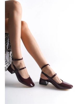 Difolia Kadın Jeyn Bordo Rugan Kare Burunlu Baretli Kısa Blok Topuklu Ayakkabı