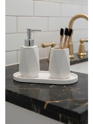 UltraMint Şık Beyaz Mermer Dokulu 3 Parça Banyo Seti: Sabunluk, Fırçalık, Tepsi