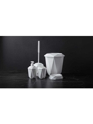 UltraMint Şık ve Kullanışlı 5'li Banyo Seti, Konfor ve Temizliği Bir Arada