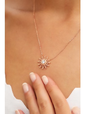 925 Ayar Zirkon Taşlı Yıldız Gümüş Kolye Rodyum Kaplama