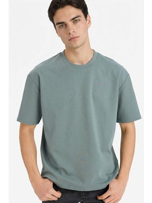 DeFacto Nefes Alabilen Oversize Tişört X3926AZ26SP