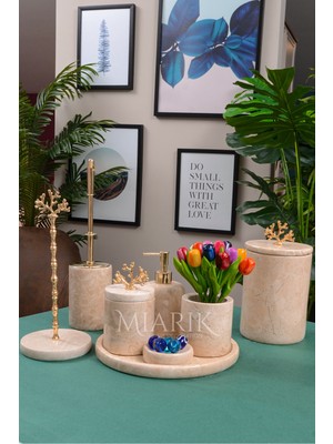 UltraMint Şık Bej Mermer ve Gold Detaylı 8’li Banyo Seti Takımı