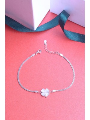 Innuendo Jewelry 925 Ayar Gümüş Sedefli Yonca Bileklik