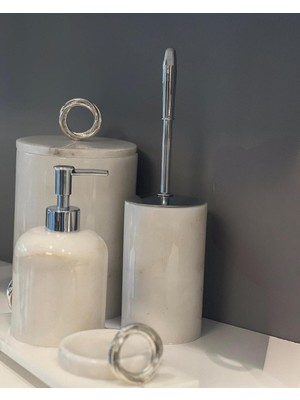 UltraMint Beyaz Mermer Dekoratif Banyo Seti, Gümüş Işıltılı Aksesuar Detayları