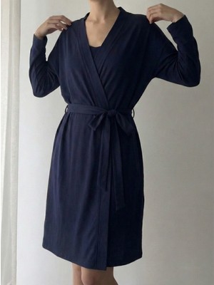 Maternel Ipeksi Dökümlü Lohusa Sabahlık Uzun Kol Düz Desenli Lacivert Renk ile Konforlu