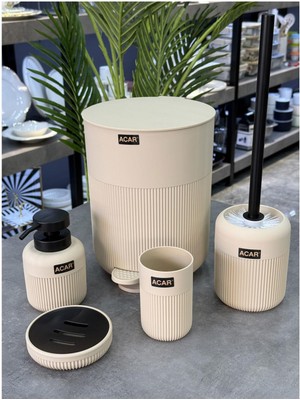 UltraMint Şık 5 Parça Akrilik Banyo Seti, Krem Renk, Pratik ve Estetik Kullanım