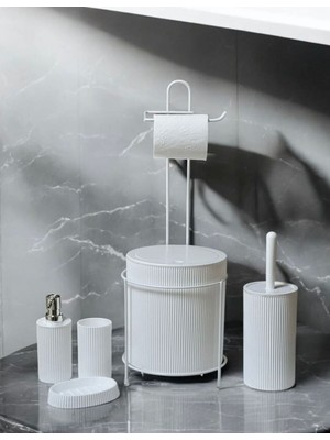 UltraMint 6 Parça Banyo Seti Metal Stantlı Çöp Kovaları ve Tuvalet Fırçası