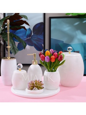 UltraMint Beyaz Mermer Banyo Seti 7'li Gold Kristal Detaylı Şık Tasarım