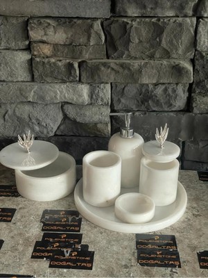 UltraMint Şık Beyaz Mermer ve Gümüş Renkli Zeytin Dalı Aksesuarlı 6'lı Banyo Seti