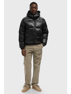 Lacoste Relaxed Fit Down Fill Mens Jacket Çıkarılabilir Kapüşonlu Rahat Kesim Suya Dayanıklı Erkek Kaz Tüyü Mont Siyah