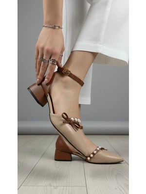 Kadın Arin Sivri Burun Bilekten Bağlamalı Fiyonk ve Inci Detaylı 3 cm Topuk Klasik Ayakkabı
