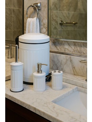 UltraMint 4'lü Paslanmaz Banyo Seti: Çöp Kovası, Tuvalet Fırçası, Diş Fırçalık, Sıvı Sabunluk