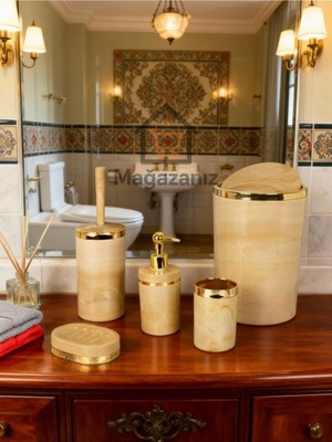 UltraMint Şık ve Fonksiyonel Banyo Seti ile Günlük Temizlik Keyfi