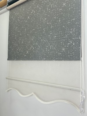 Çift Mekanizmalı Dilimli Kareli Desen Krem Tül Siyah Stor Aluminyum Sistem Ofis & Ev Perdesi