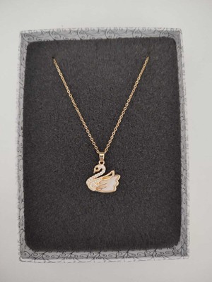 TrendyX Kuğu Kolye - Zirkon Taşlı Çelik Materyal