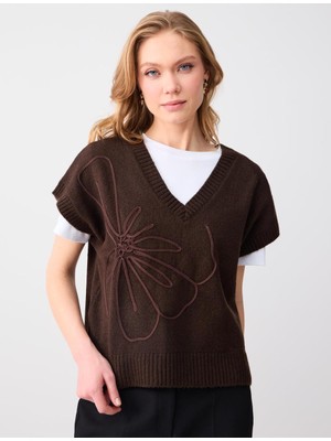 Jimmy Key Acı Kahve Rahat Kesim V Yaka Çiçek Desenli Triko Süveter