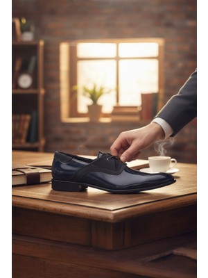 Enoch Hakiki Deri Lacivert Rugan Detaylı Bağcıklı Klasik Erkek Ayakkabı