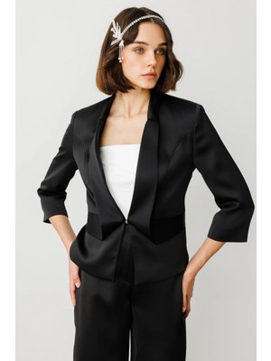 Ekol Saten Kumaş Kadın Siyah Kısa Ceket 04152