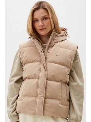Lacoste Down Fill Water Repellent Womens Vest Kadın Su Itici Sabit Kapüşonlu Kaz Tüyü Yelek Bej